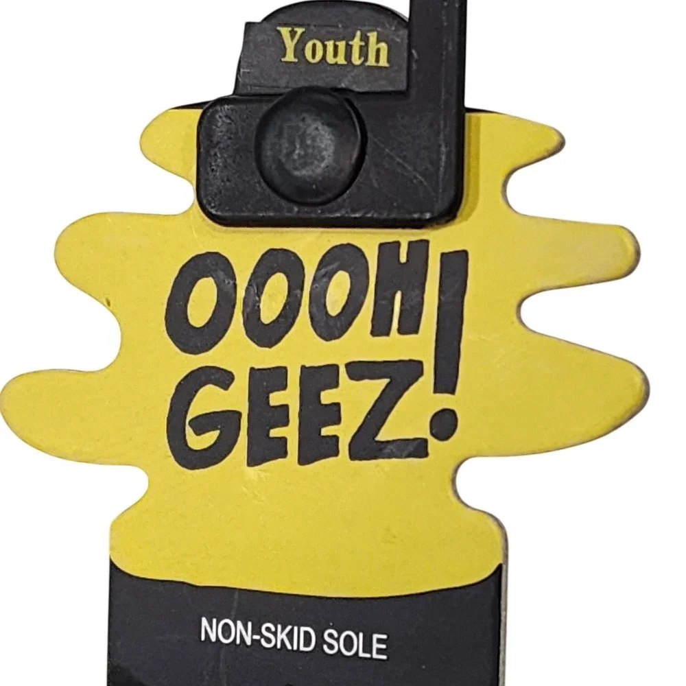 NWT Ooh Geez Youth Cactus Hugs Cozy Non Skid Sole Slipper Socks Youth Size